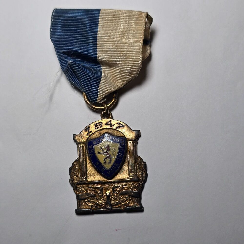 RARE Vintage 1947 Medal For Highland Dancing The Scottish Festival New York Pin